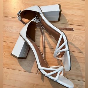 Dolce Vita Women's Hendry Strappy Dress Sandals